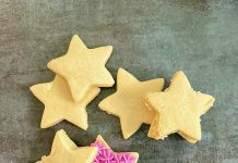 sugar cookies shaped like stars
